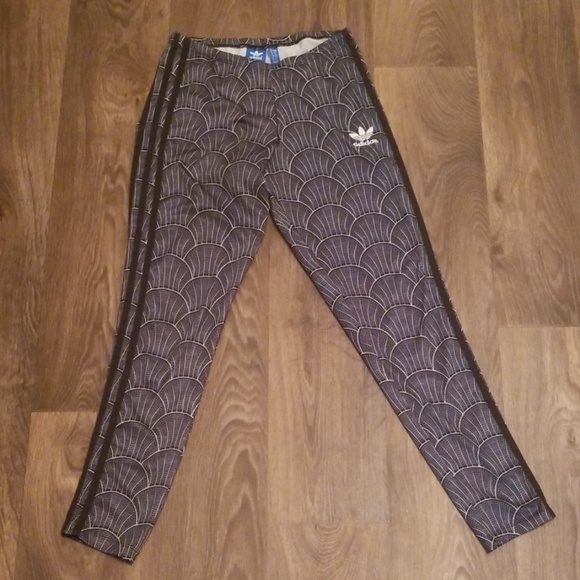 Adidas Originals Shelltoe Print Leggings - Picture 2 of 5